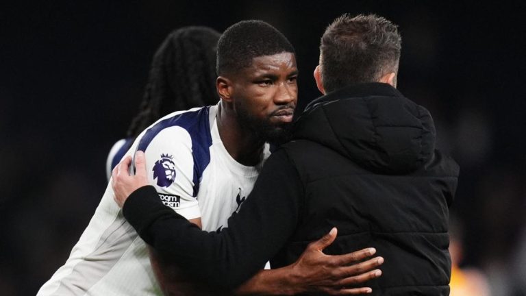 Sunderland secure Kevin Danso on loan