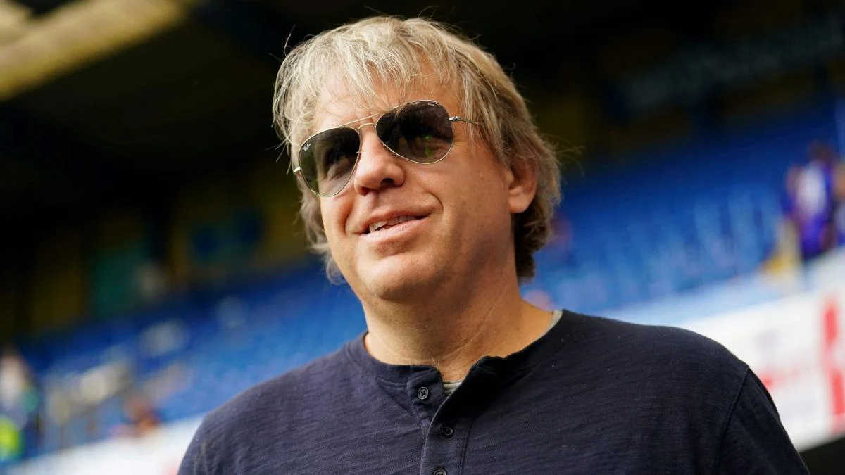 The whimsical Todd Boehly sells all his shares in Chelsea and Strasbourg!