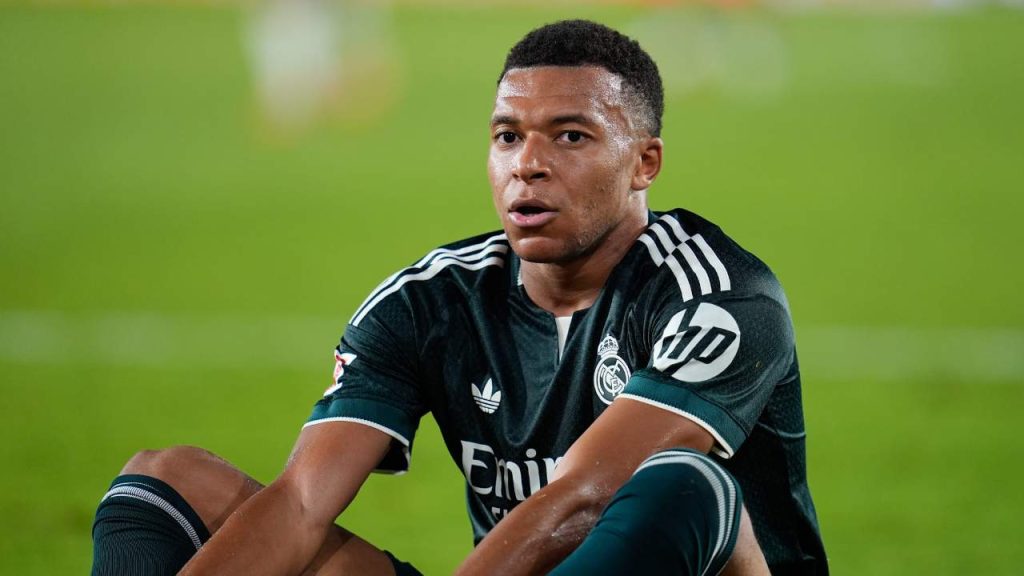 unacceptable-kylian-mbapp-at-the-heart-of-the-controversy