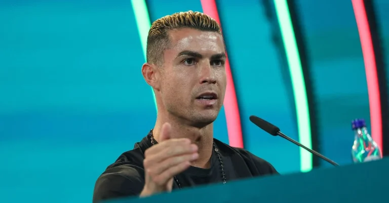 Cristiano Ronaldo trashes his coach and compares himself to Pelé