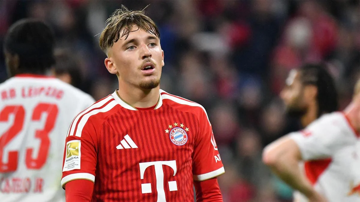 Bayern Munich: Uli Hoeness destroys Lennart Karl!