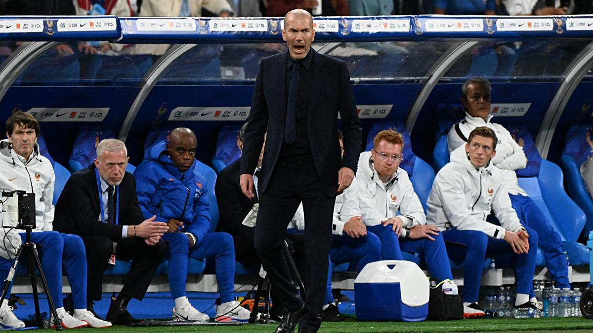 Belgium: Mark van Bommel warns Zinédine Zidane!
