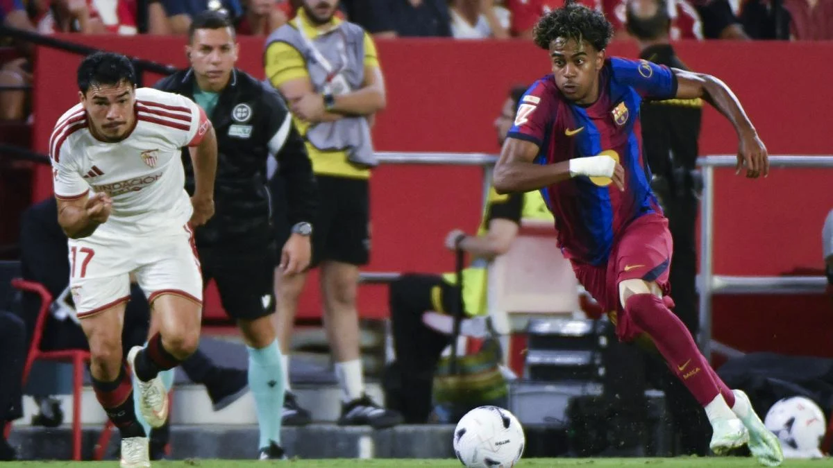FC Barcelona: Hansi Flick raves about Lamine Yamal