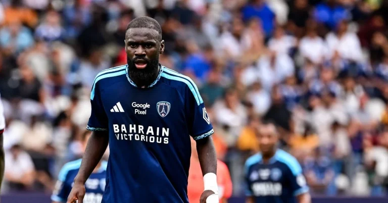 Lorient slows down Paris FC