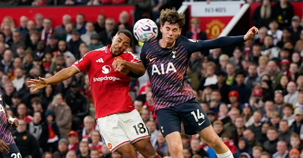 Manchester United pushes Tottenham