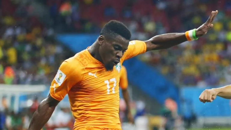 PSG: Serge Aurier's scripted apology to Laurent Blanc