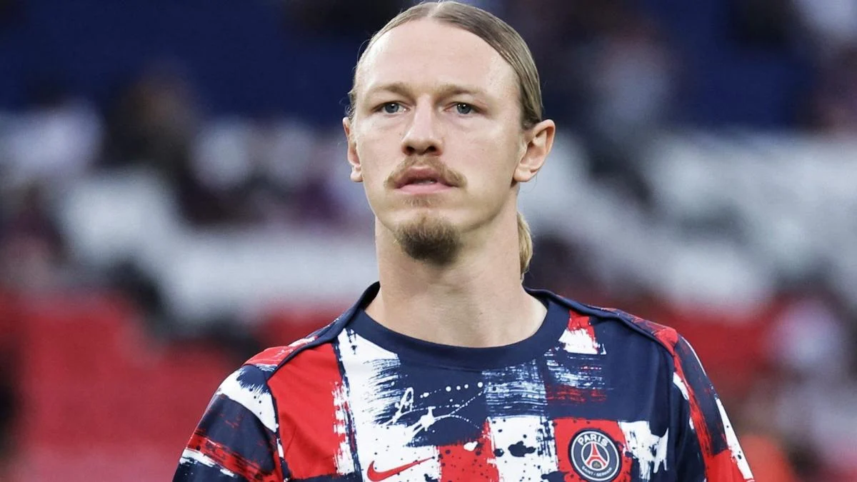 PSG: the bittersweet exit of Matvey Safonov