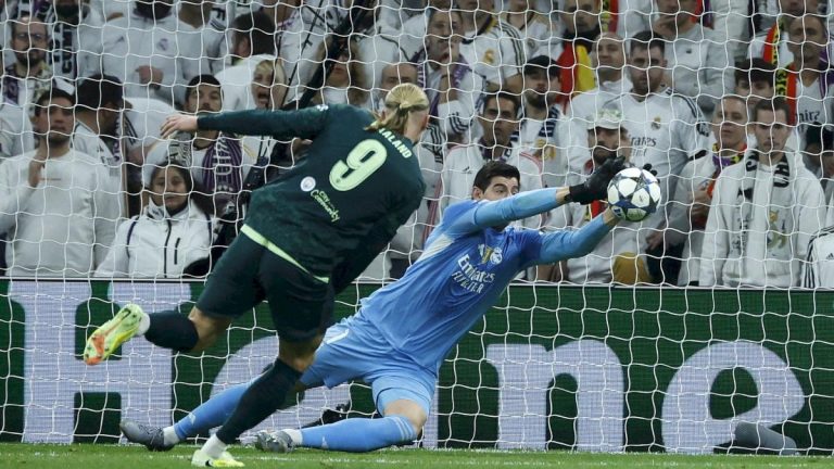 Thibaut Courtois pays Manchester City