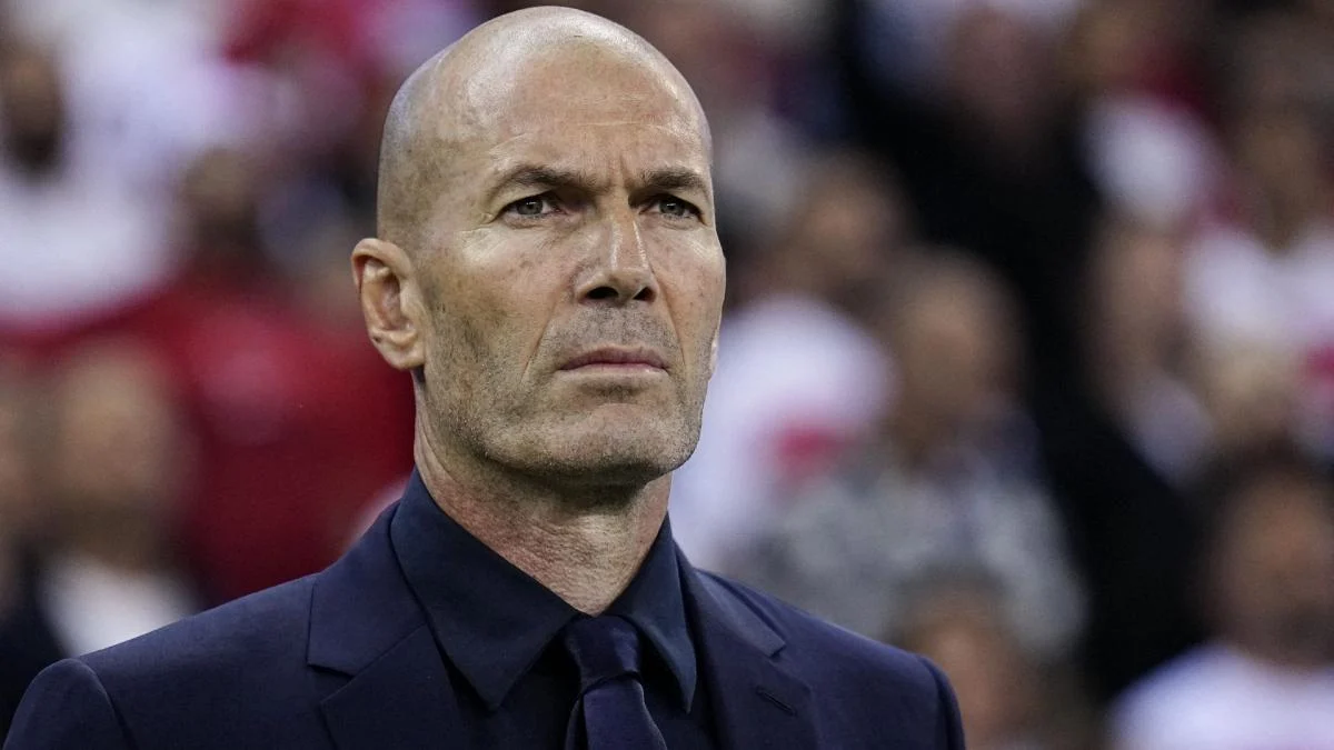 Zinédine Zidane talks about his playing philosophy: “I prefer to run with the ball than behind it”